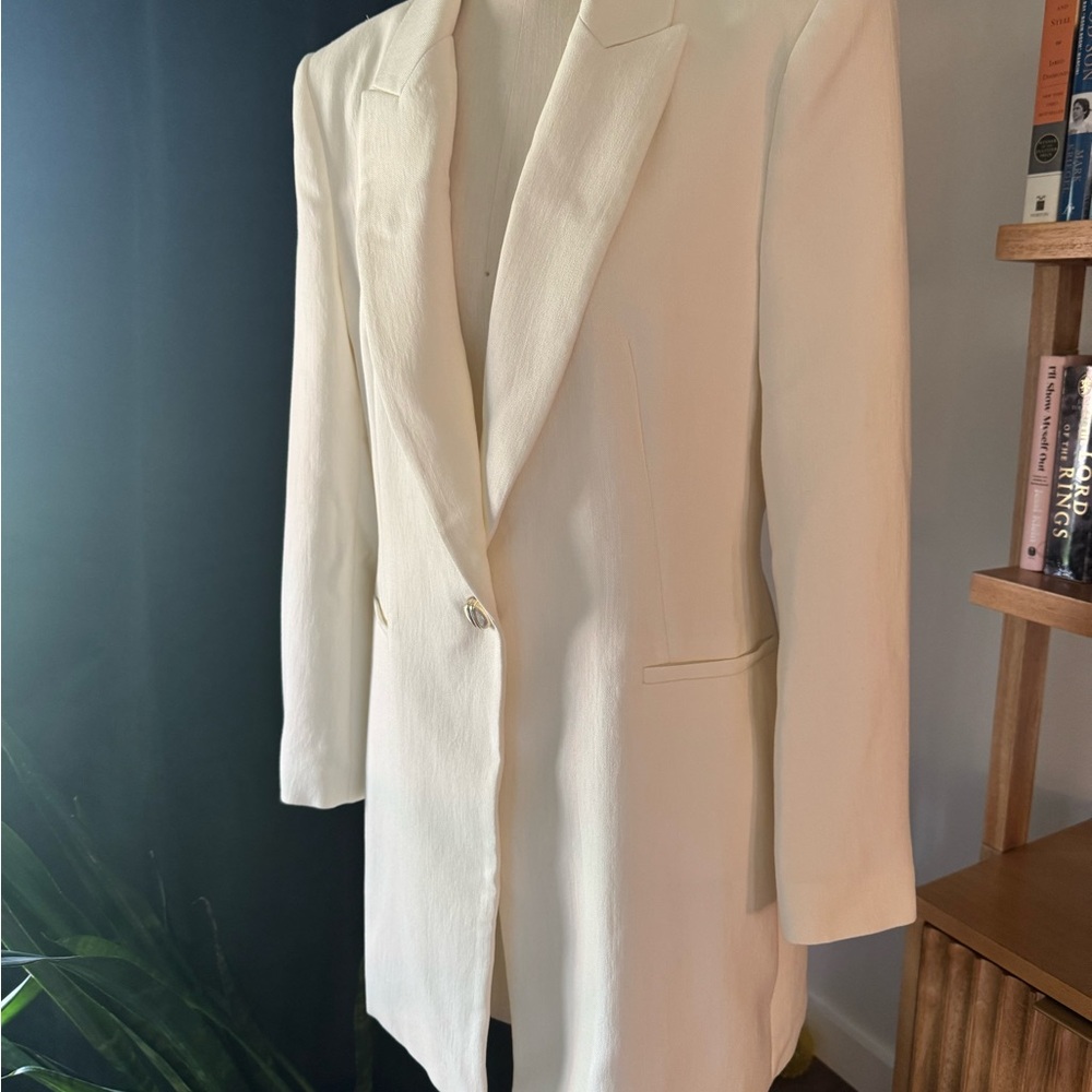 Elegant ZARA White Blazer LARGE